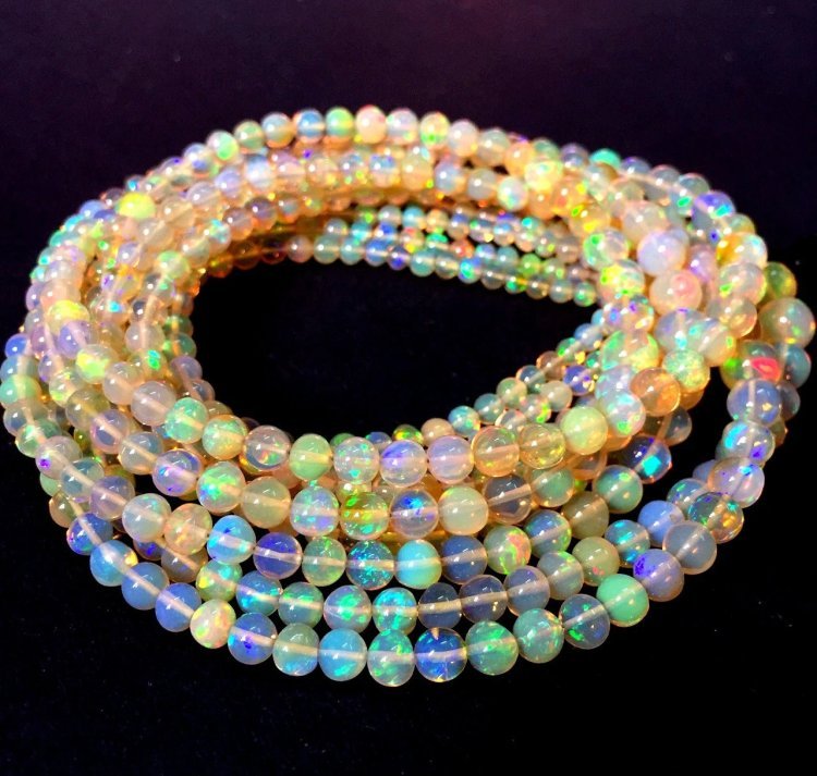 The Perfect Gift: Why Opal Bead Necklaces Make a Thoughtful Choice