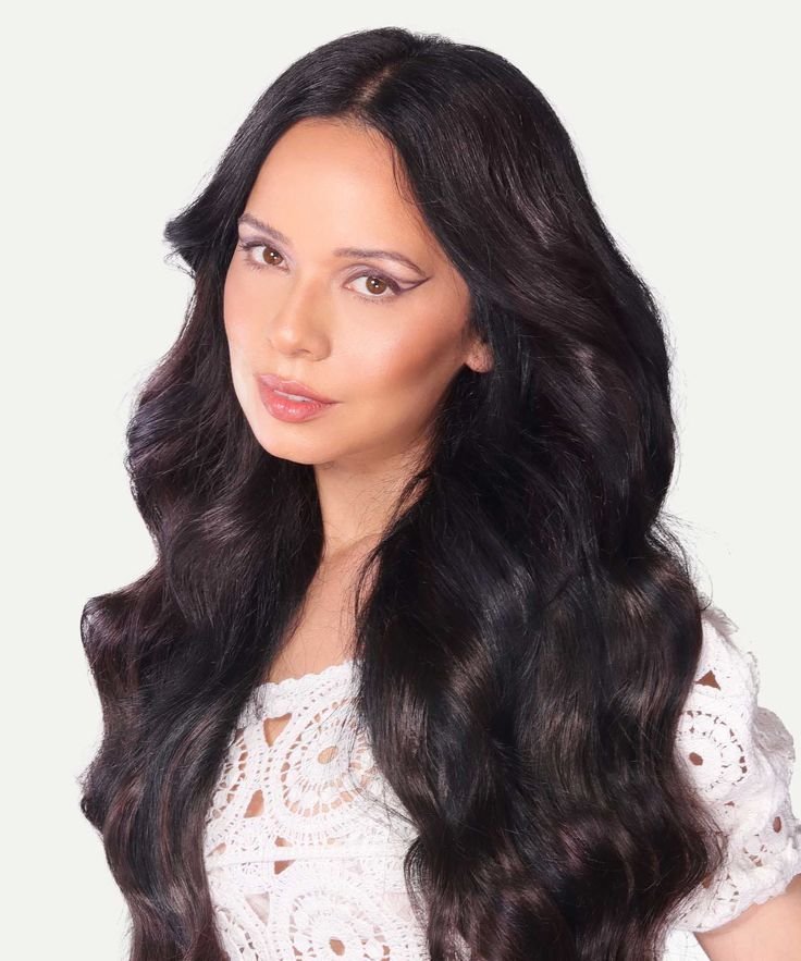 A Touch of Opulence: Indulging in the Luxury of Human Hair Extensions