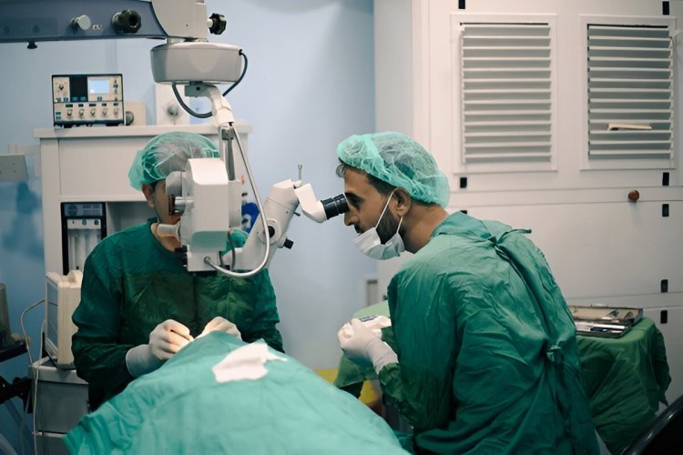 Why Every Surgeon Needs a Surgical Microscope