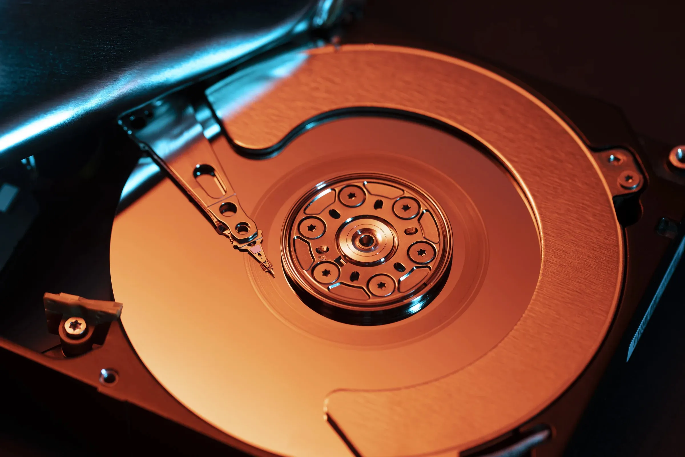 How Businesses Can Reduce Storage Failures With a Seagate Distributor in Oman