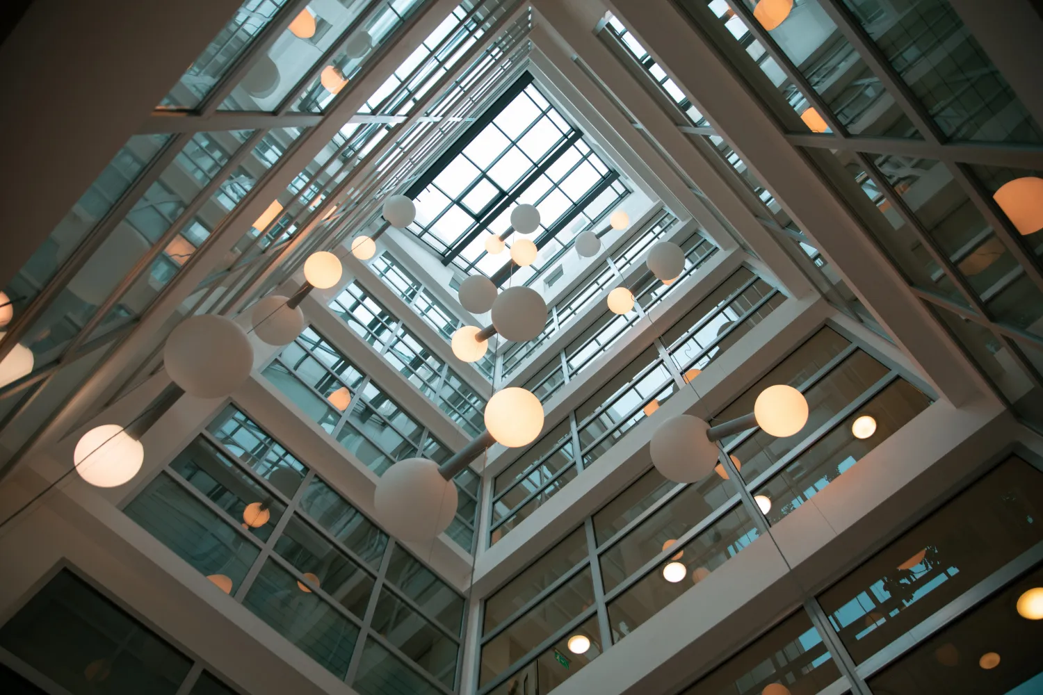 Choosing Commercial Lighting UK: Explore Options for Offices and Warehouses