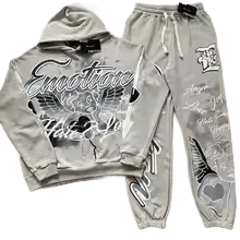 Why Is the Mixed Emotion Tracksuit a Versatile Choice for Modern Streetwear?